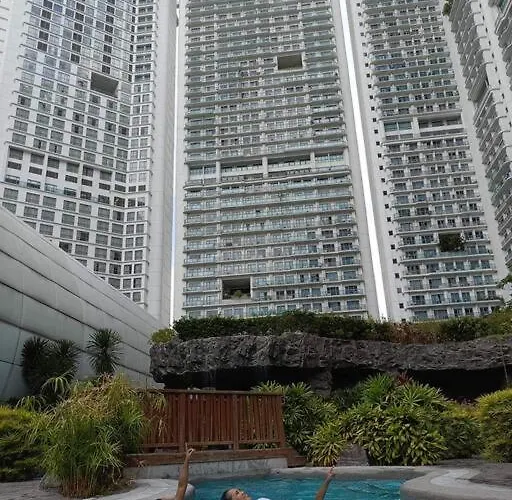 Skyloft Acqua Private Residences Apartment *