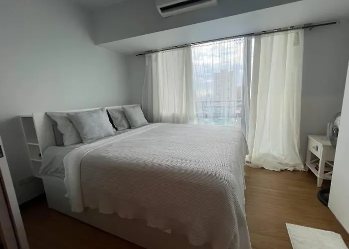 Skyloft Acqua Private Residences Apartment